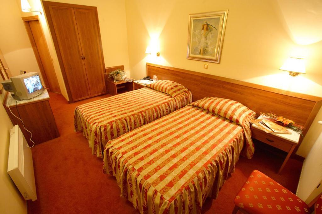 Hotel Dinara Livno Camera foto