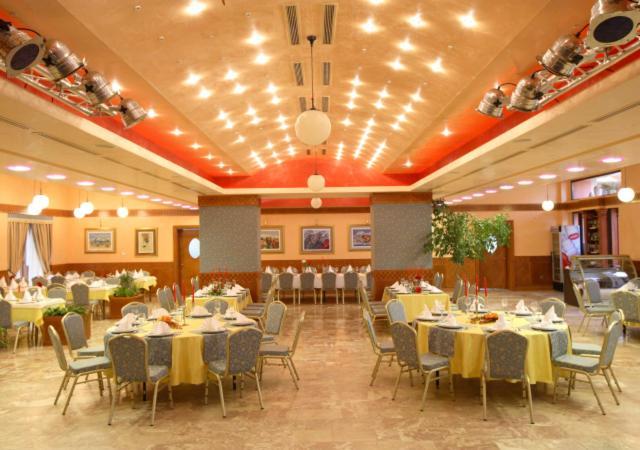 Hotel Dinara Livno Esterno foto