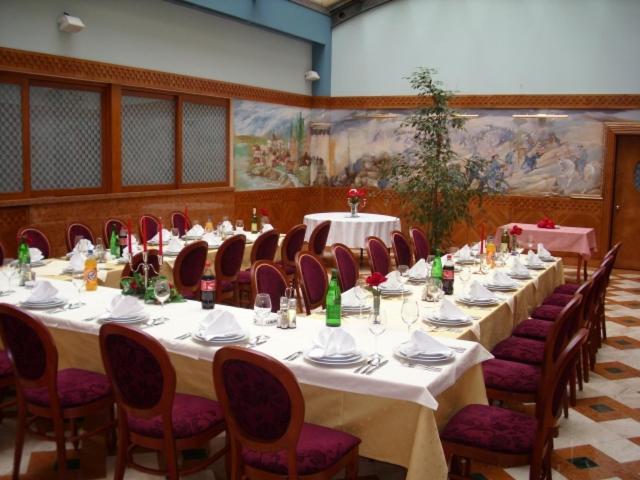 Hotel Dinara Livno Esterno foto