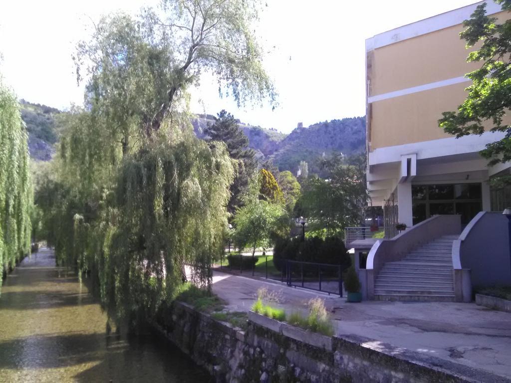 Hotel Dinara Livno Esterno foto