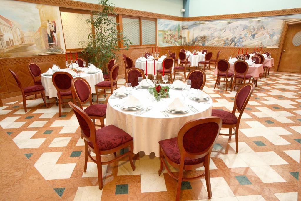 Hotel Dinara Livno Esterno foto