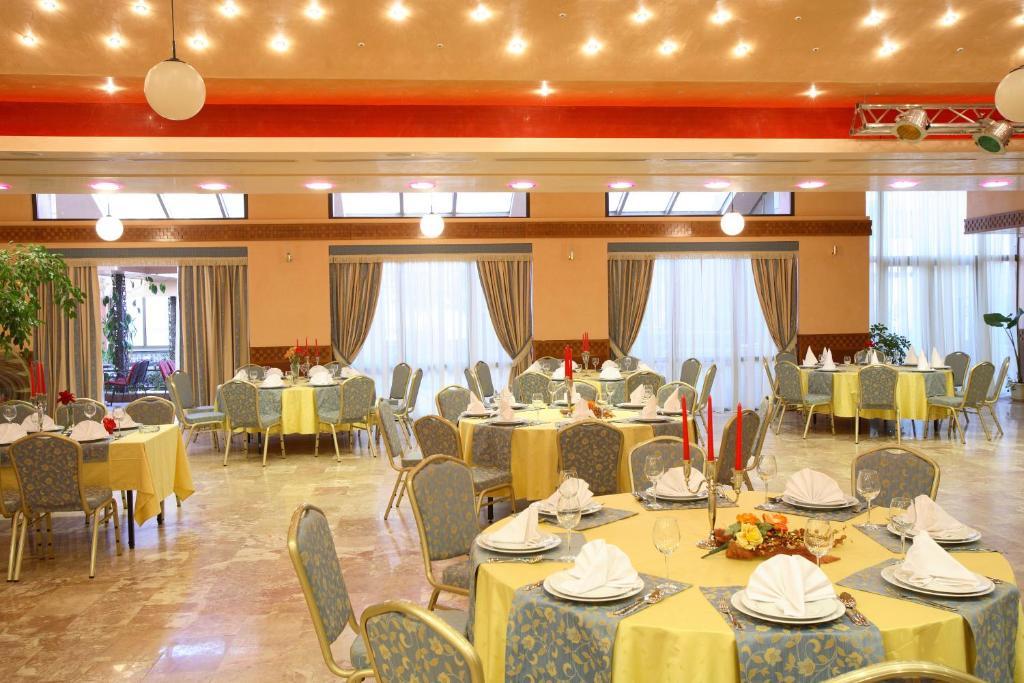 Hotel Dinara Livno Esterno foto