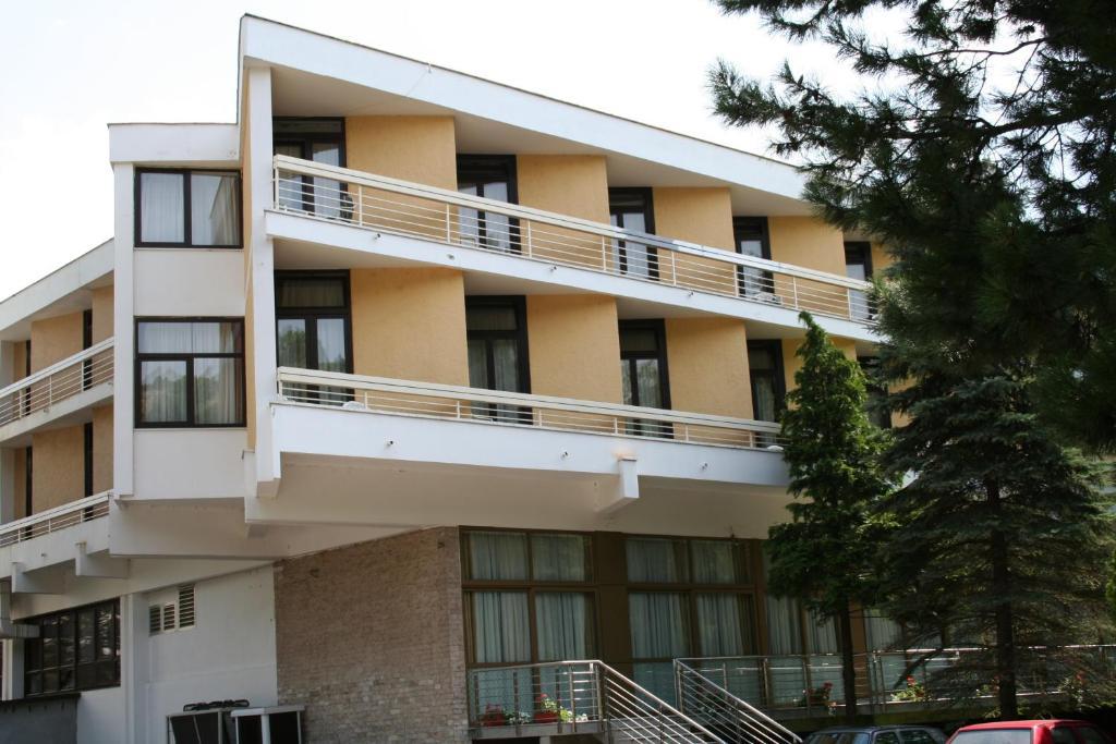 Hotel Dinara Livno Esterno foto